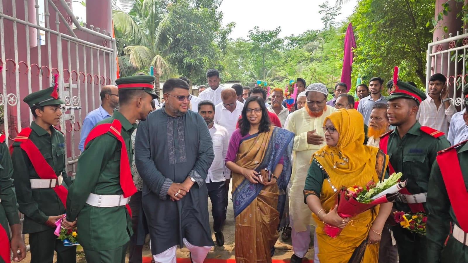 পাঁচবিবি বিএম ইনস্টিটিউট কলেজে এইচএসসি পরীক্ষার্থীদের বিদায় সংবর্ধনা - chief tv