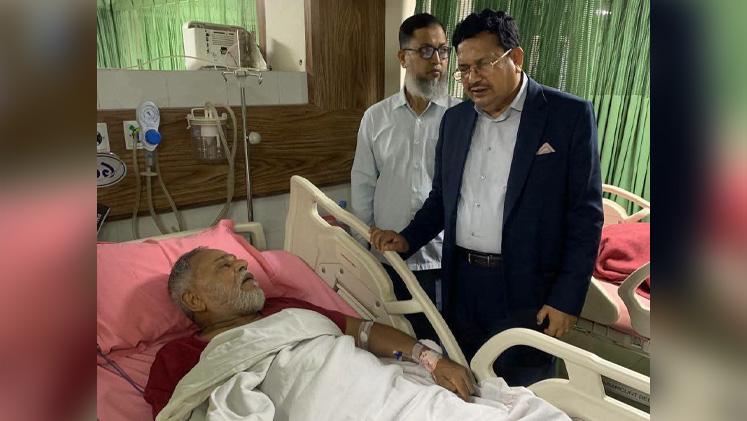 শ্রমিক দলের সভাপতি হাসপাতালে ভর্তি, এমপির খোঁজ - Chief TV