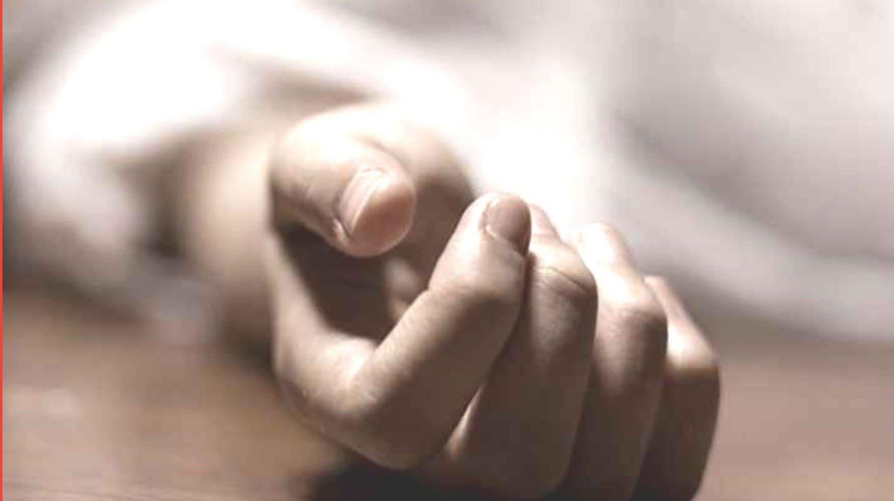আত্রাইয়ে গৃহবধূর ঝুলন্ত মরদেহ উদ্ধার - Chief TV