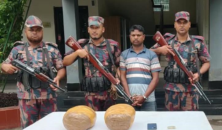 বেনাপোল সীমান্তে বিজিবির অভিযান, মাদকসহ আটক ২ - Chief TV