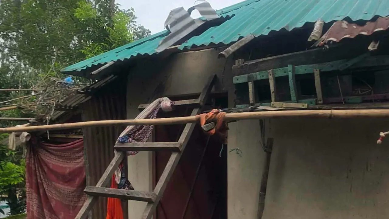 ফেনীর ফুলগাজীতে প্রবাসীর স্ত্রীকে হাত-পা বেঁধে হত্যা - Chief TV
