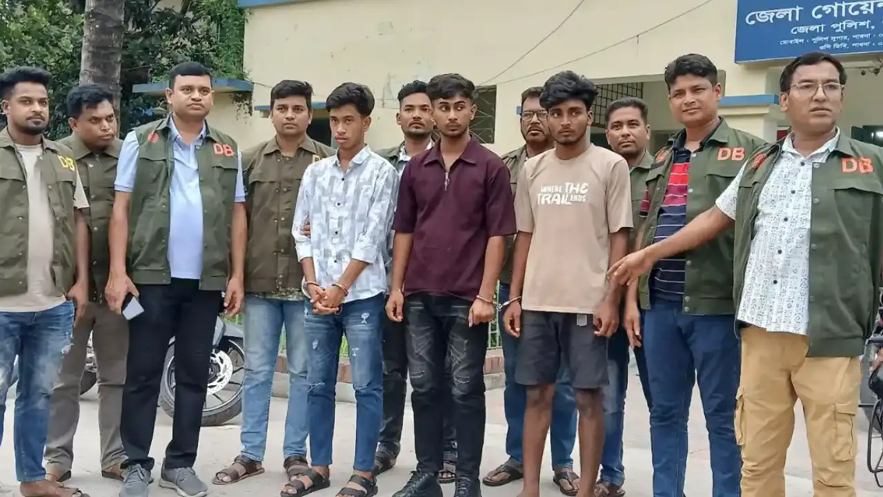 পাবনায় কিশোরী হত্যার রহস্য ৫ ঘণ্টায় উদঘাটন, প্রেমিকসহ গ্রেপ্তার ৩ - Chief TV
