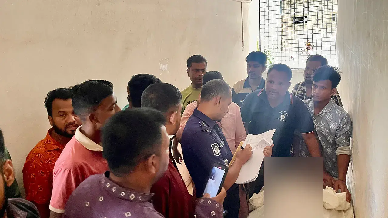 হবিগঞ্জে পানির লাইন মেরামতের সময় বিদ্যুৎস্পর্শে বাবা-ছেলের করুণ মৃত্যু - Chief TV