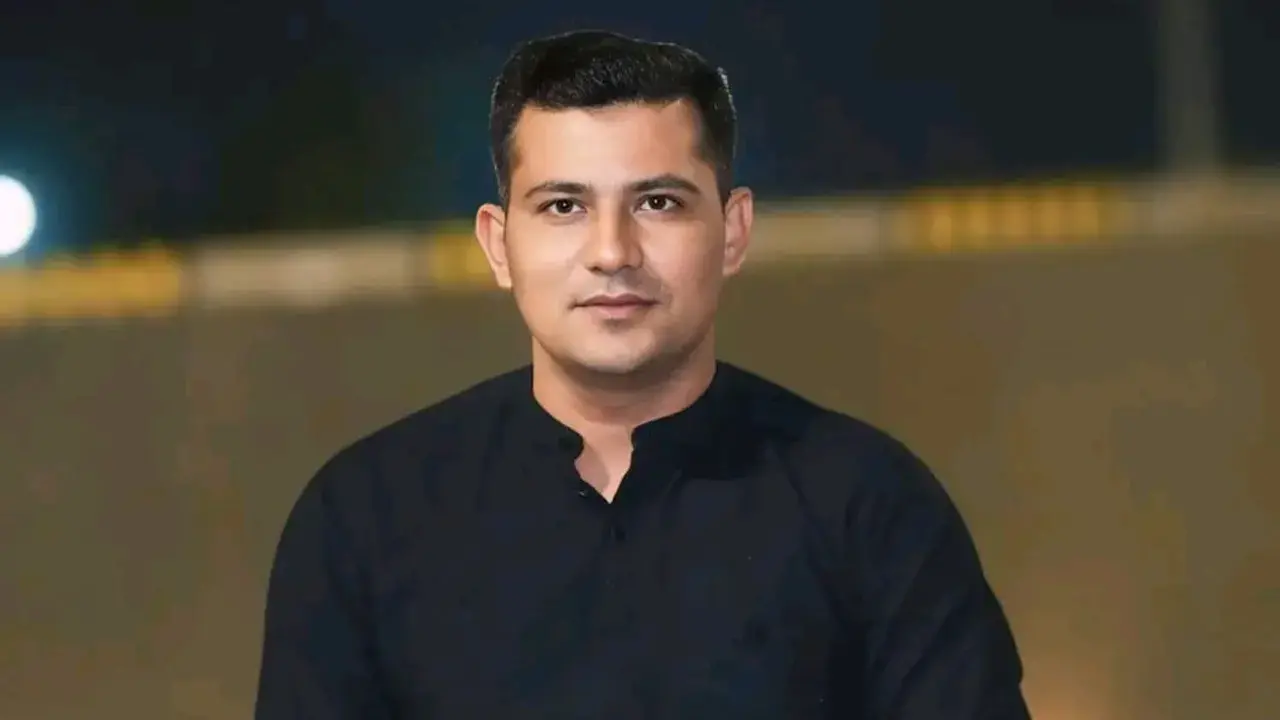 টাকার অভাবে বন্ধ চিকিৎসা: পাশে দাঁড়ালেন ছাত্রদল নেতা - Chief TV