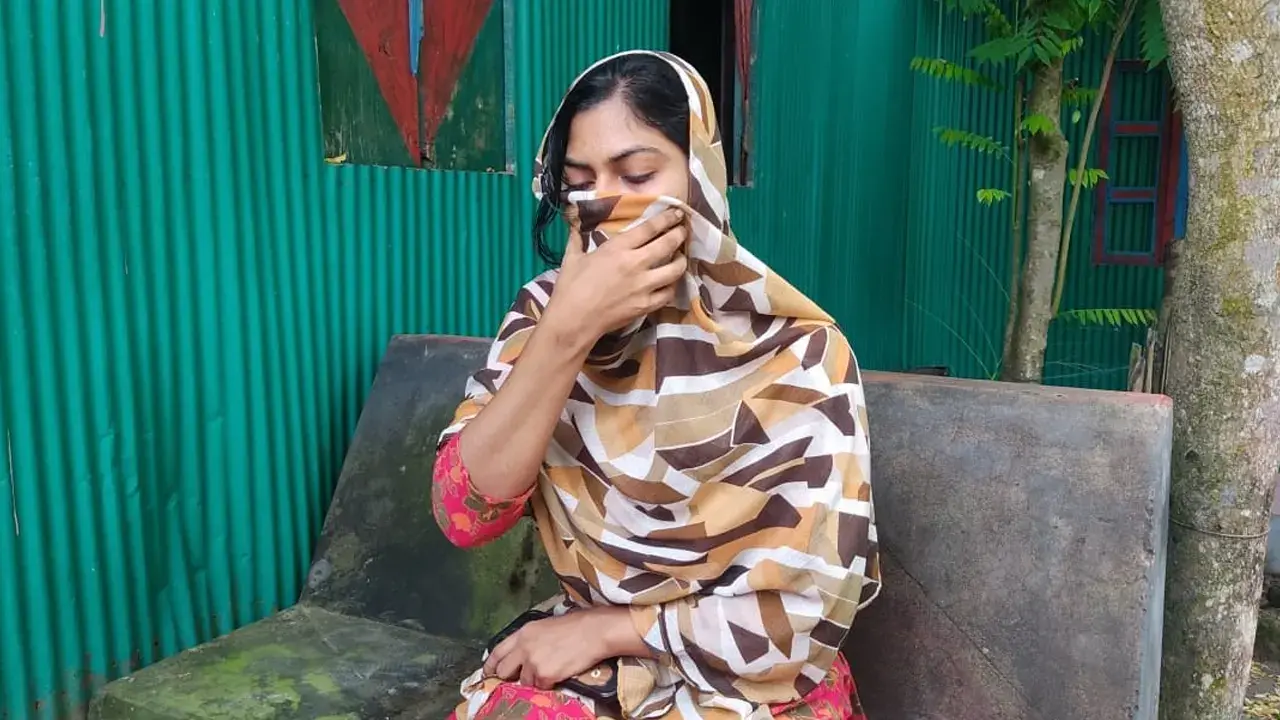 বিয়ের দাবিতে অনশনে তরুণী প্রেমিকসহ আত্মগোপনে পরিবার - Chief TV