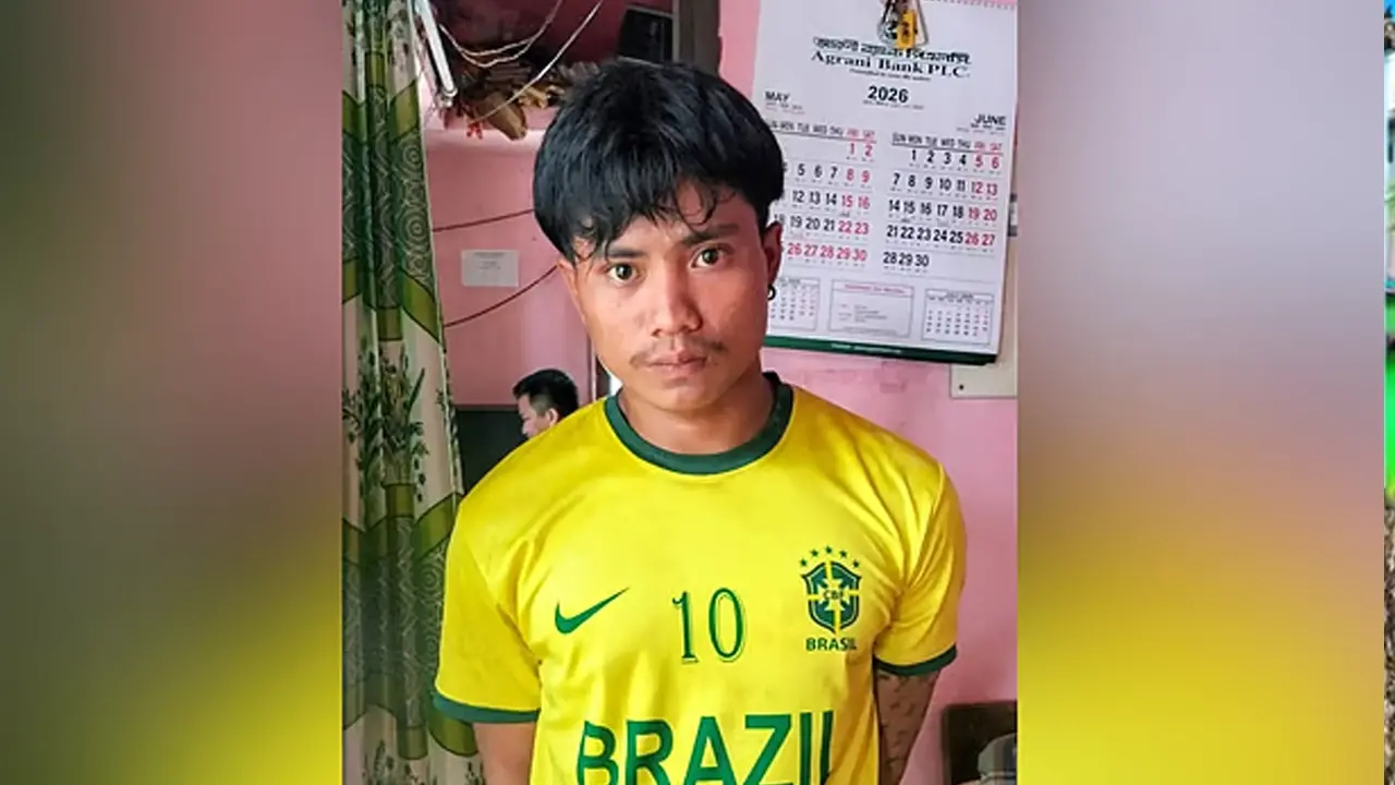 রাজবন বিহারে ব্রাজিলের জার্সি পরে দানবাক্স চুরির চেষ্টা - Chief TV