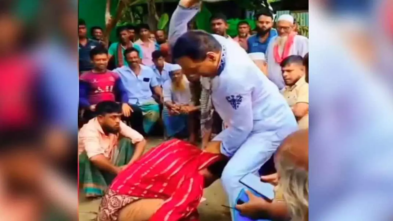 পরকীয়ার অভিযোগে নারীকে ইউপি চেয়ারম্যানের জুতাপেটা - Chief TV