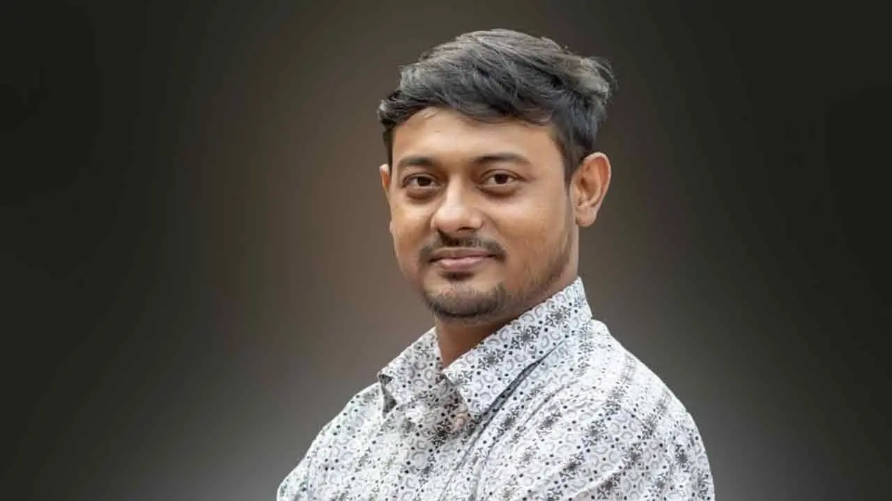 নাসীরুদ্দীন পাটওয়ারীকে চাঁদপুরে অবাঞ্ছিত ঘোষণা - Chief TV