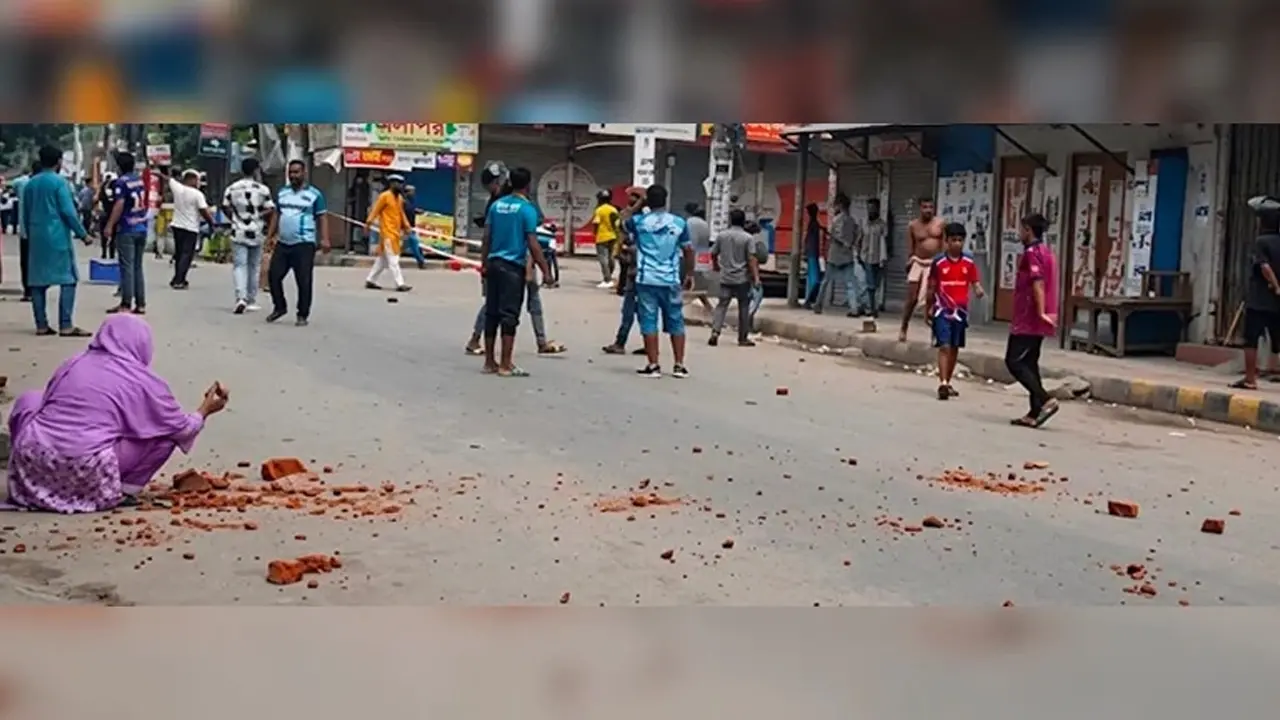 সিরাজগঞ্জে সম্ভাব্য দুই মেয়র প্রার্থীর সমর্থকদের সংঘর্ষ, আহত ১০ - Chief TV