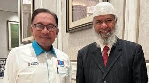 জাকির নায়েকের প্রত্যর্পণ নিয়ে যা জানালেন মালয়েশিয়ার প্রধানমন্ত্রী - Chief TV