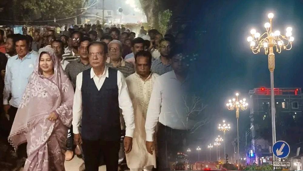লালমনিরহাটকে স্মার্ট শহর গড়ার লক্ষ্যে অত্যাধুনিক স্ট্রিট লাইটের উদ্বোধন করলেন ত্রাণমন্ত্রী দুলু - Chief TV