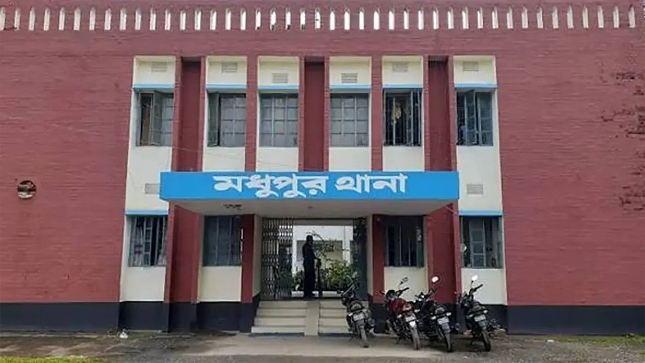 মধুপুরে সেপটিক ট্যাংকে নেমে বিষাক্ত গ্যাসে শিশুসহ ৪ জনের মৃত্যু - Chief TV