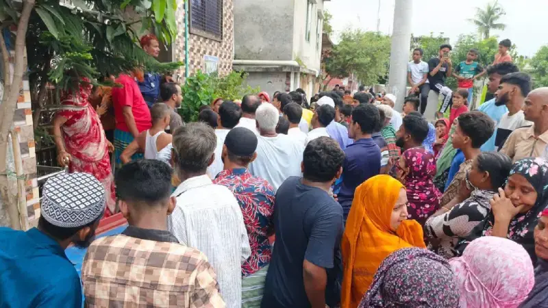 জানালা দিয়ে দুই শিশুর চিৎকার, ফ্ল্যাটে মিলল মায়ের মরদেহ - Chief TV