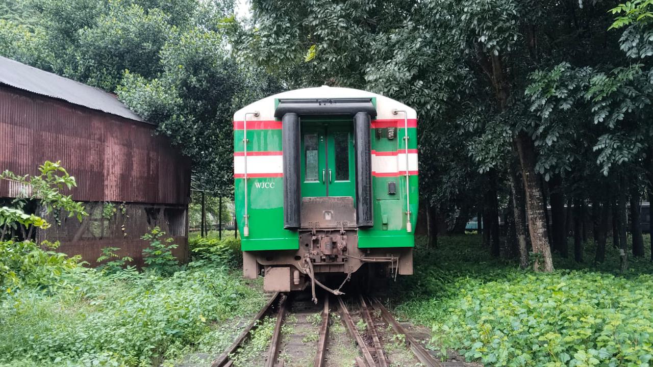 আমদানিনির্ভর যন্ত্রাংশ স্প্রিং সংকট: সৈয়দপুর রেলওয়ে কারখানায় ক্যারেজ কোচ মেরামত ব্যাহত - Chief TV