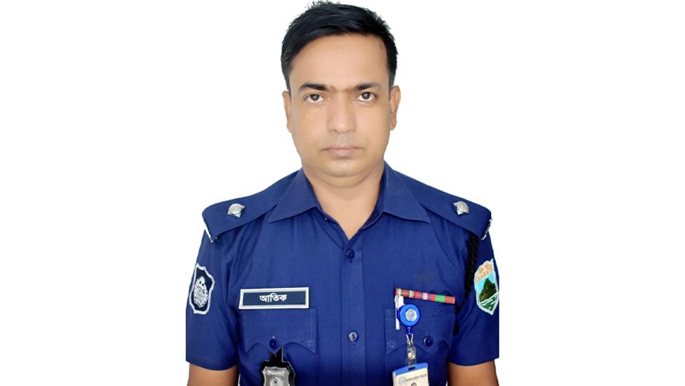 দালালমুক্ত থানা উপহার দিলেন বগুড়ার ধুনট থানার নবাগত ওসি - Chief TV