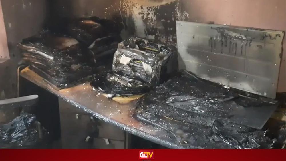 এসিল্যান্ড-সাবরেজিস্ট্রি অফিসে পেট্রোল বোমা নিক্ষেপ - Chief TV