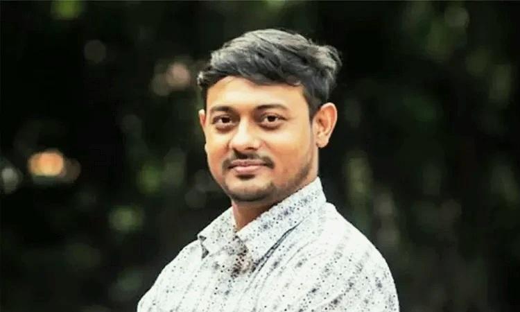 নাসীরুদ্দীন পাটওয়ারীর বিরুদ্ধে মানহানির মামলা- Chief TV