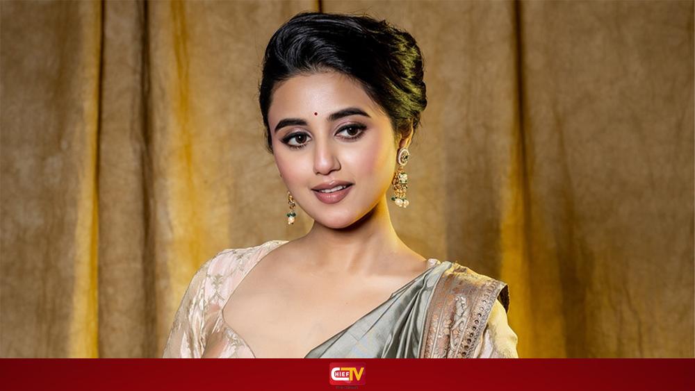 ক্ষমা চাইলেন স্বস্তিকা - Chief TV