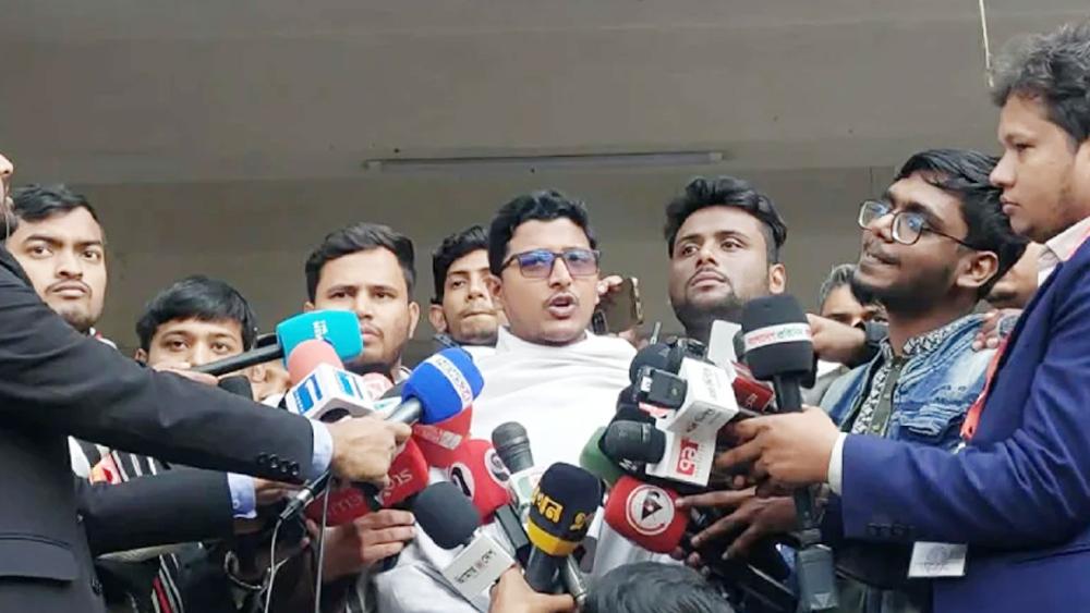 অনিয়ম-বিশৃঙ্খলার পাল্টাপাল্টি অভিযোগ ছাত্রদল-শিবির প্যানেলের মধ্যে- Chief TV