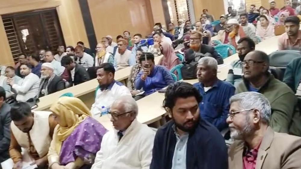 শাহজাদপুরে নির্বাচনী ইশতেহার পাঠ ও আচরণবিধি প্রতিপালনের শপথ অনুষ্ঠান - Chief TV