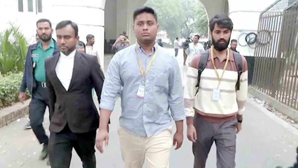 ট্রাইব্যুনালে সাক্ষ্য দিচ্ছেন হাসনাত আব্দুল্লাহ - Chief TV