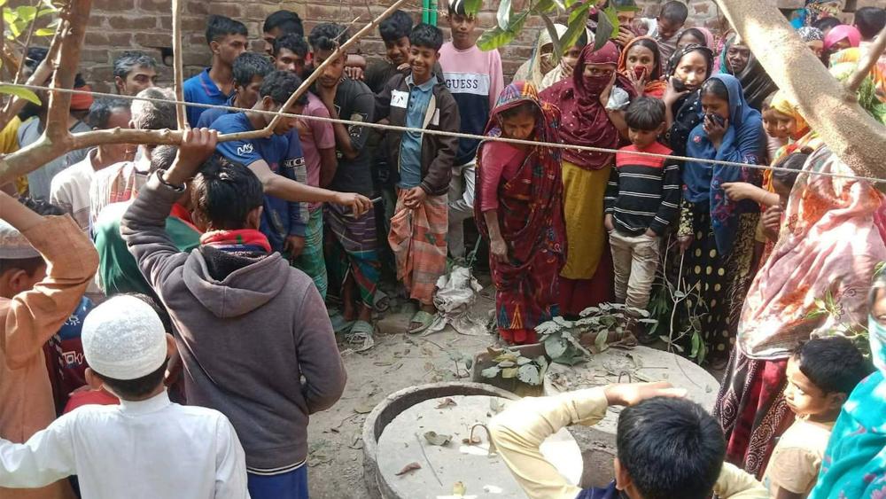 টয়লেটের সেপটিক ট্যাংক থেকে অজ্ঞাত যুবতীর মরদেহ উদ্ধার - Chief TV