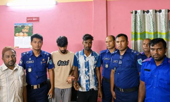 তেঁতুলিয়ার ভজনপুরে মাদকের বিরুদ্ধে অভিযানে দুইজন গ্রেপ্তার - Chief TV