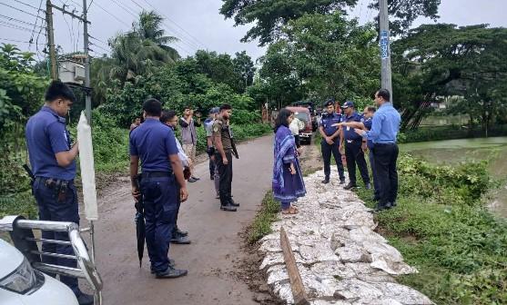 প্রশাসক ও পুলিশ সুপার'র বন্যাকবলিত এলাকা পরিদর্শন - Chief TV