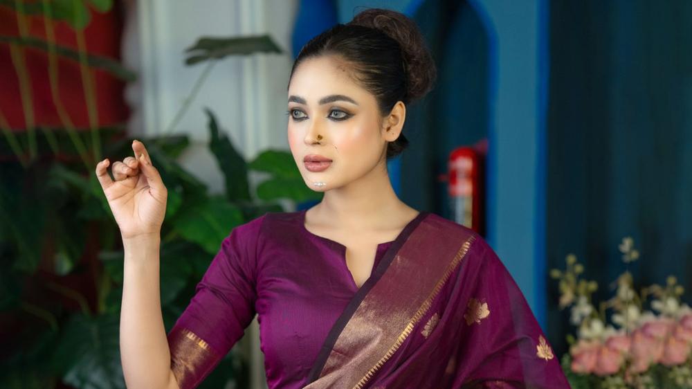 ভ্যাম্পায়ার এবং ওয়্যারউলফের গল্পে সিফাত নুসরাত - Chief TV