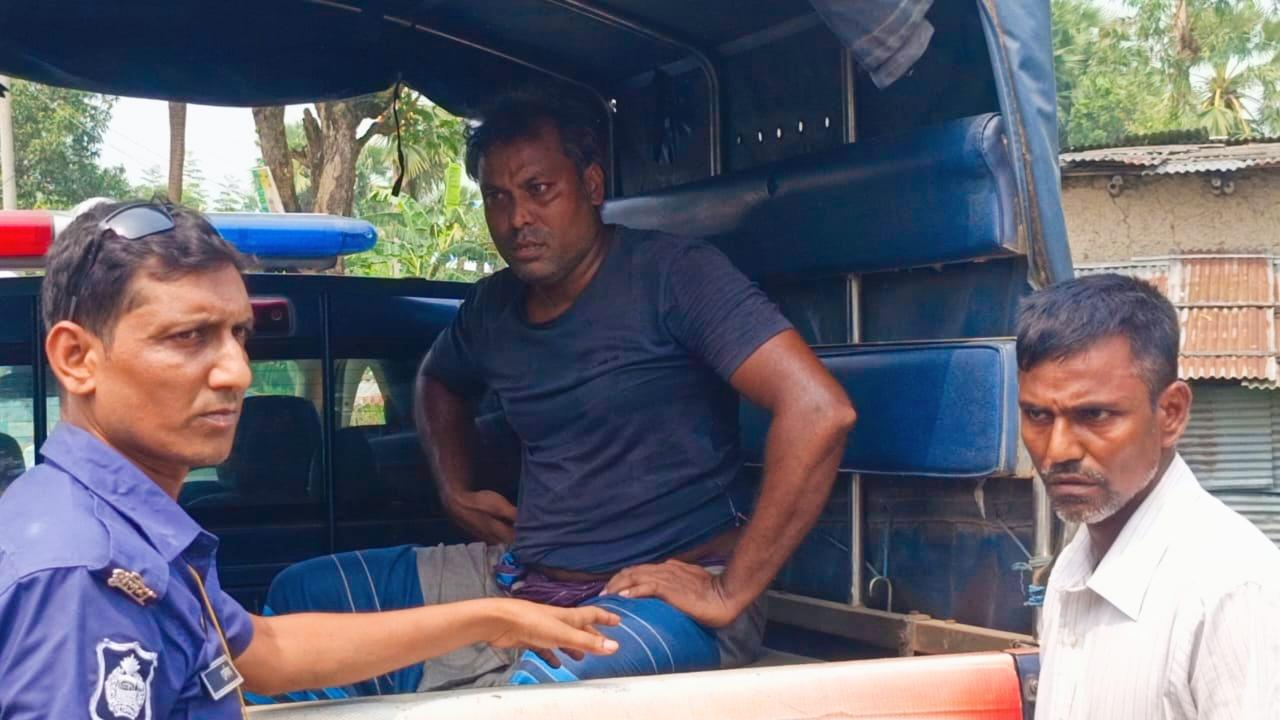 জয়পুরহাটের কালাইয়ে প্রাথমিক বিদ্যালয়ের কমিটির নির্বাচন ঘিরে সংঘর্ষ,আহত ৮ - Chief TV